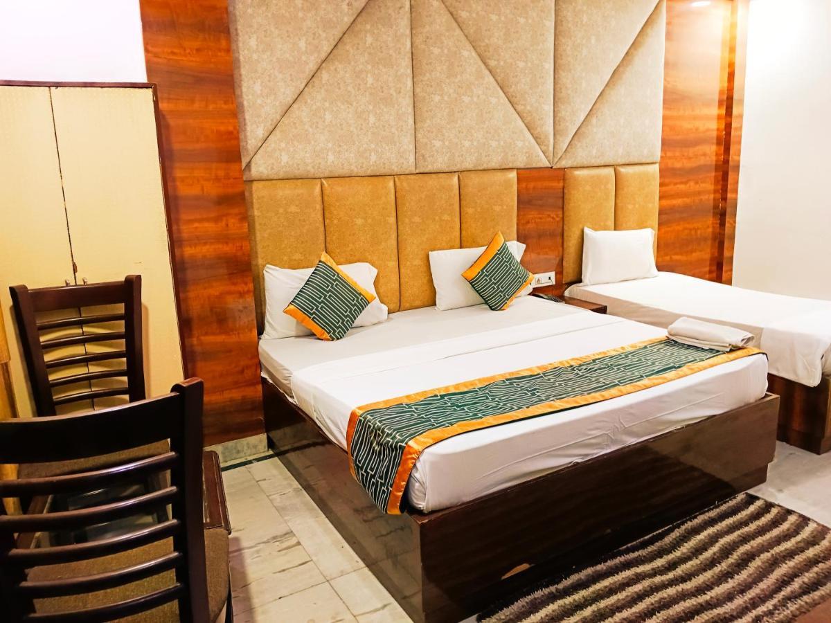 De Tark Near Igi Airport Delhi Hotel